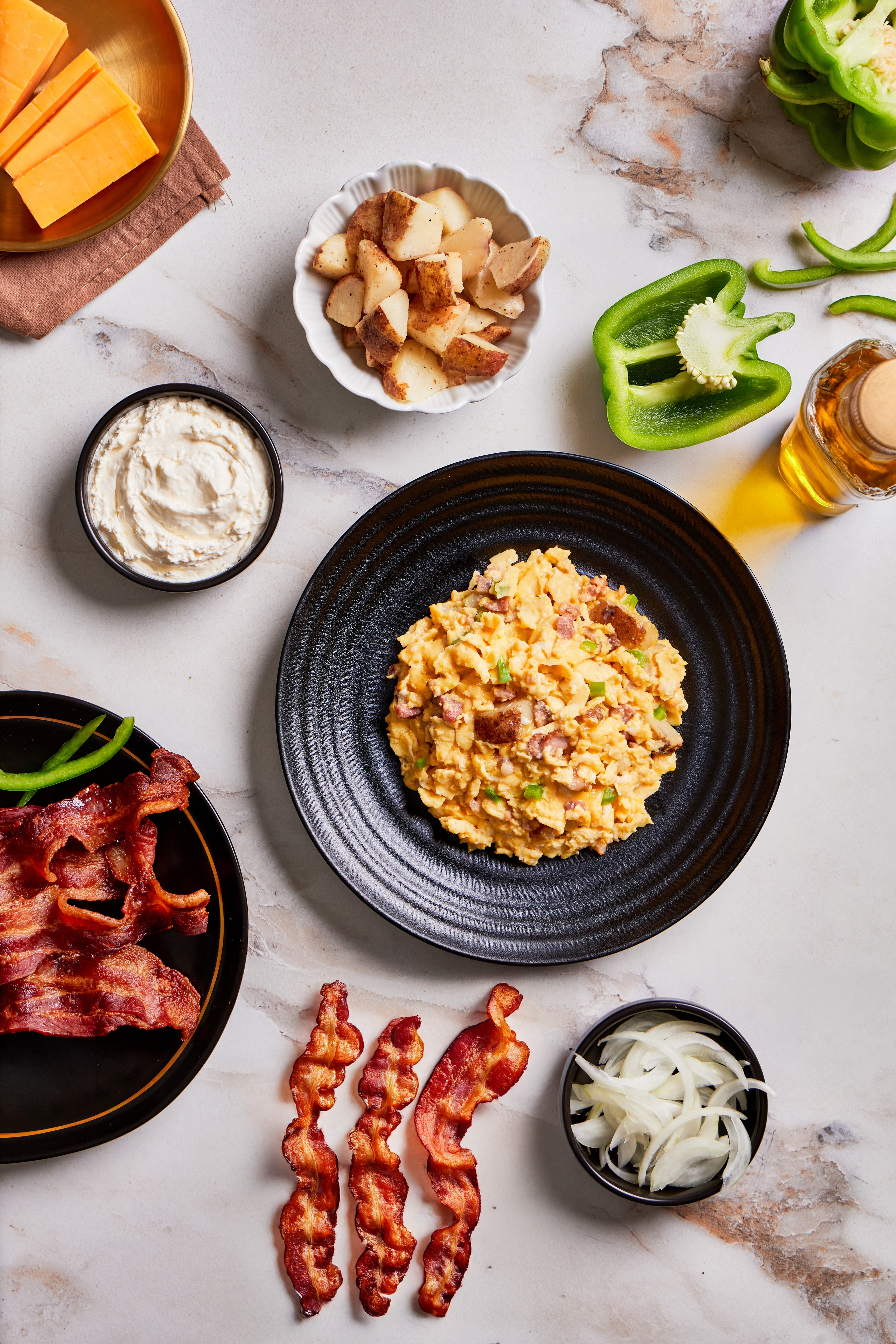 9x SCRAMBLED EGGS WITH BACON & POTATOES 🐖