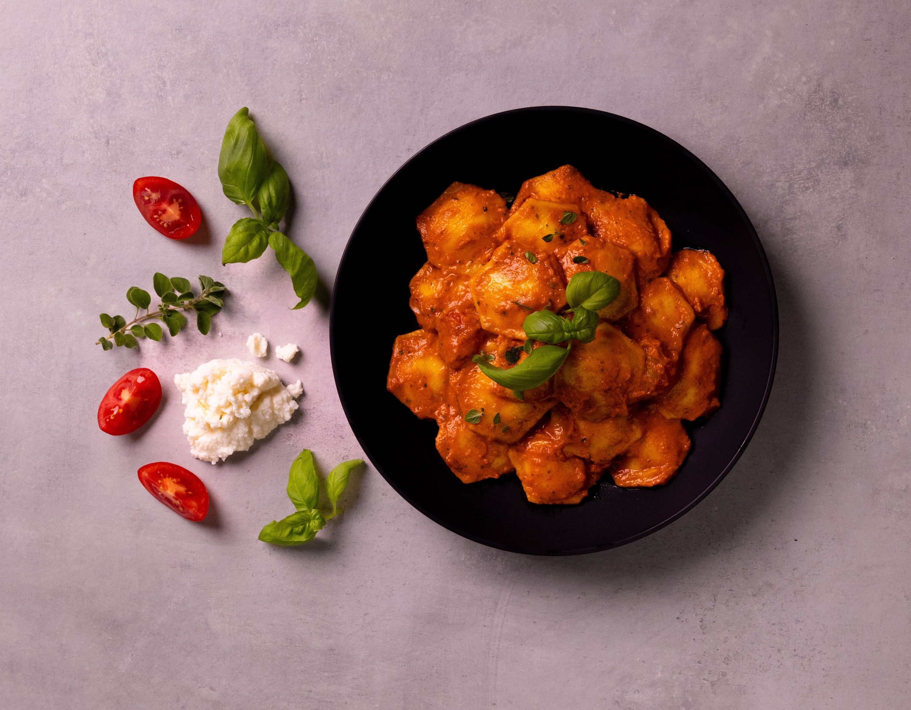 9 x RICOTTA RAVIOLINI AL SUGO 🌱